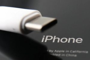 Apple iPhone USB-C,